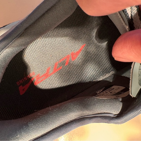 Altra Olympus 5.0 Trail Running Shoe - Women's - Picture 9 of 10